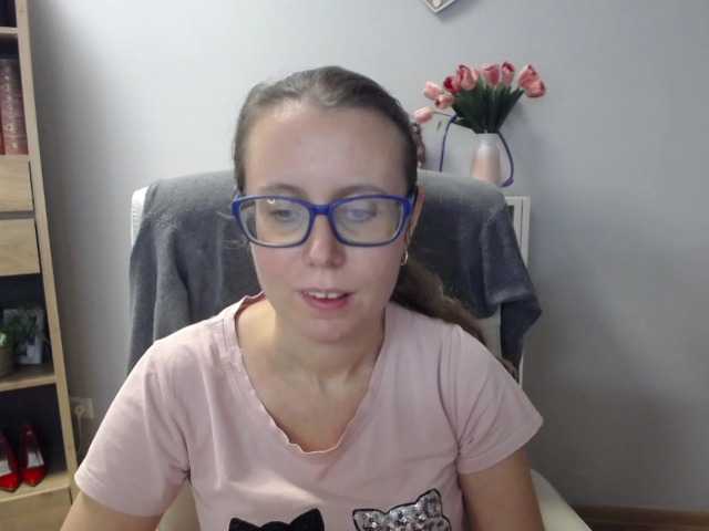 sparkleLizzy live cam on BongaCams