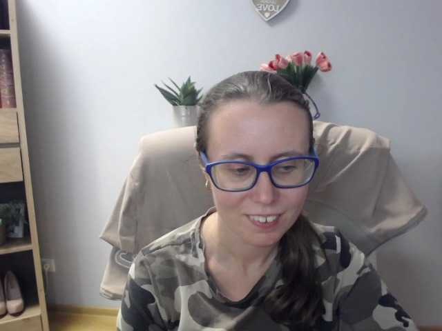 sparkleLizzy live cam on BongaCams