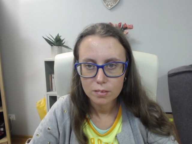 sparkleLizzy live cam on BongaCams