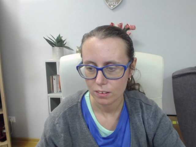 sparkleLizzy live cam on BongaCams