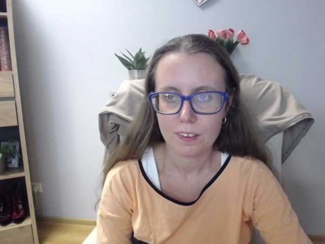 sparkleLizzy live cam on BongaCams