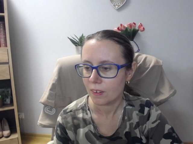 sparkleLizzy live cam on BongaCams