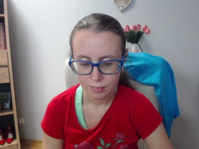 sparkleLizzy live cam on BongaCams