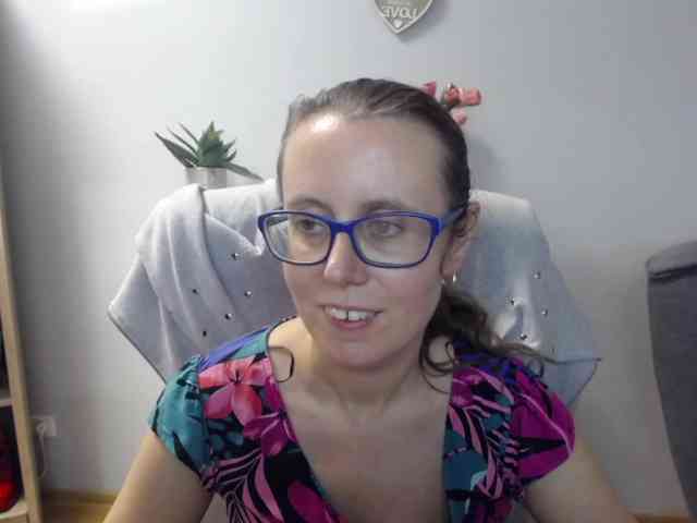 Model: sparkleLizzy