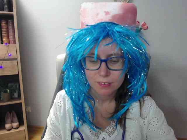 Model: sparkleLizzy