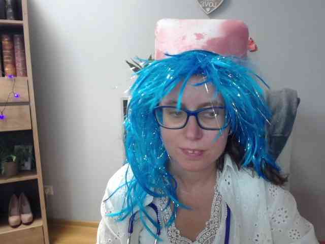 Model: sparkleLizzy