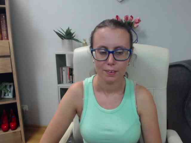sparkleLizzy Sex Cam Show