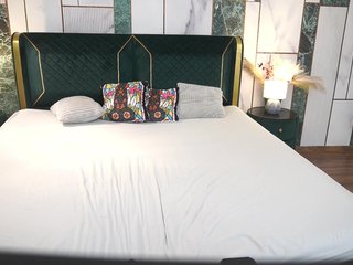 MagikPeachh Porn Show