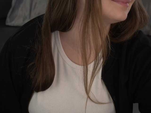 MagikPeachh live cam preview