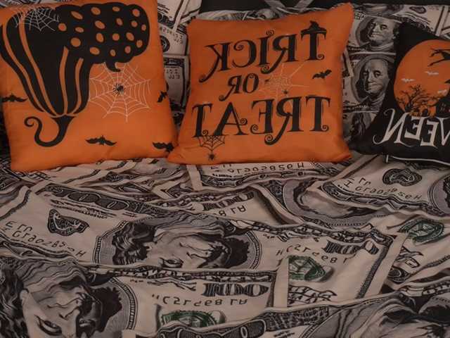 MagikPeachh live cam on BongaCams