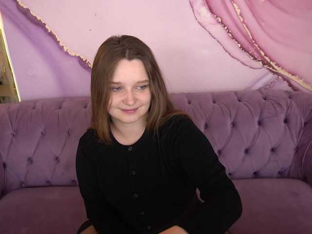 MagikPeachh live cam on BongaCams