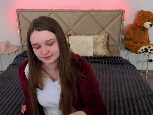 MagikPeachh's BongaCams show and profile