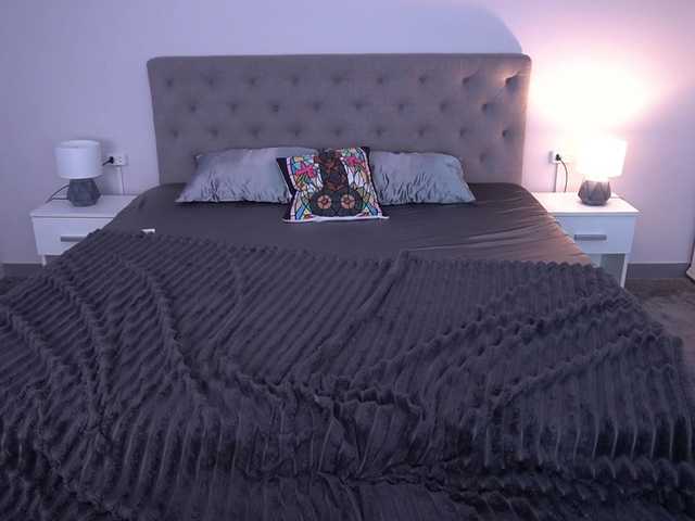 MagikPeachh live cam on BongaCams