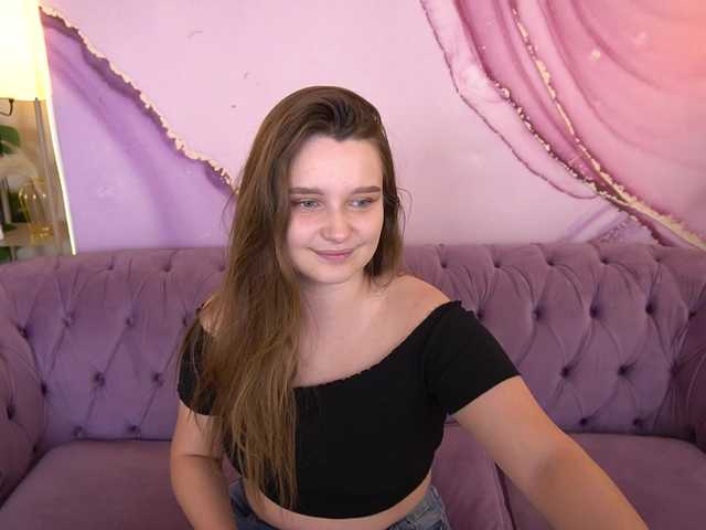 MagikPeachh live cam