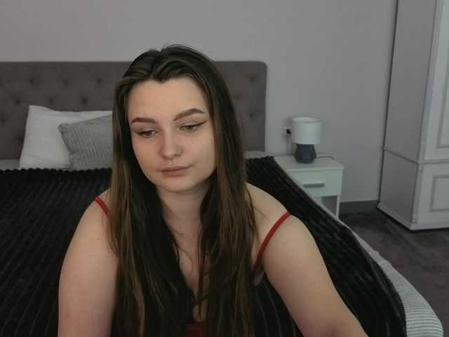 MagikPeachh's BongaCams show and profile