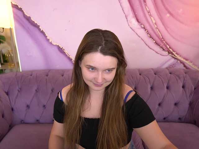 MagikPeachh live cam on BongaCams