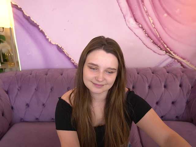 MagikPeachh live cam on BongaCams