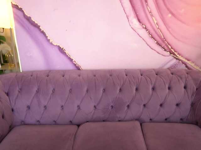MagikPeachh live cam