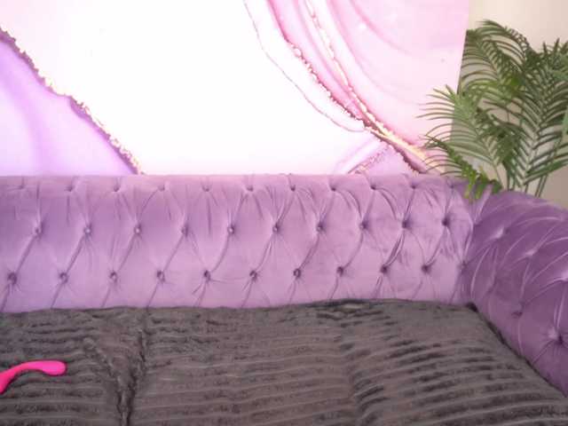 MagikPeachh live cam on BongaCams