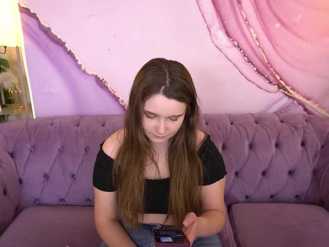 MagikPeachh live cam on BongaCams