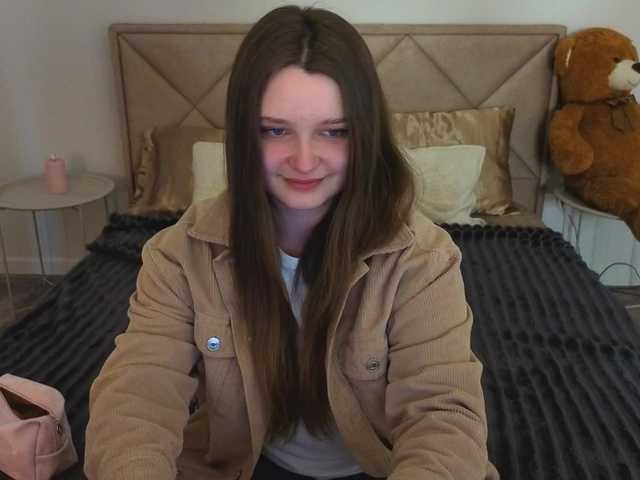 MagikPeachh's BongaCams show and profile