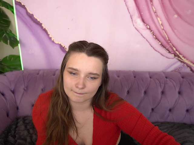 MagikPeachh live webcam show