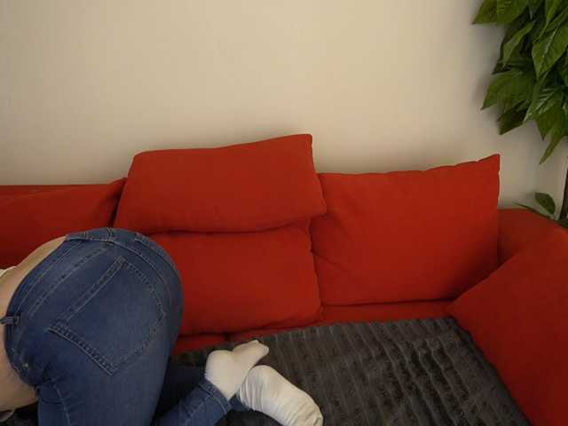 MagikPeachh live cam on BongaCams
