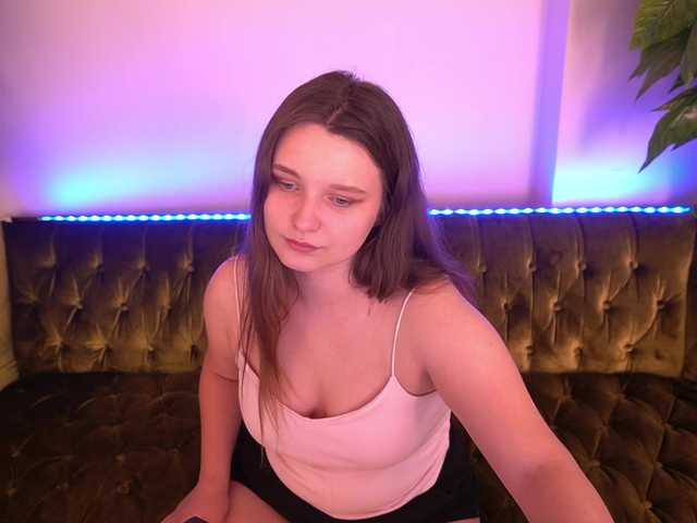 MagikPeachh live cam on BongaCams