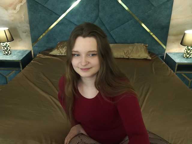 MagikPeachh live cam on BongaCams