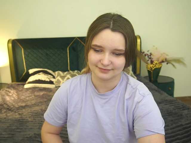 MagikPeachh live cam on BongaCams