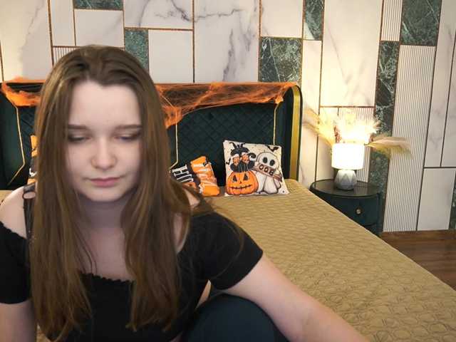 MagikPeachh live cam on BongaCams
