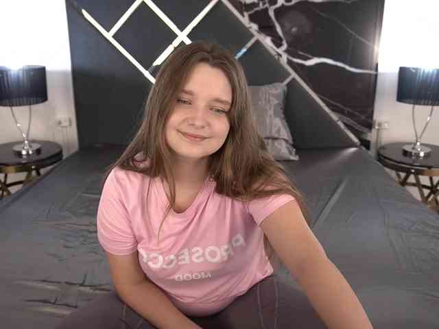 MagikPeachh webcam
