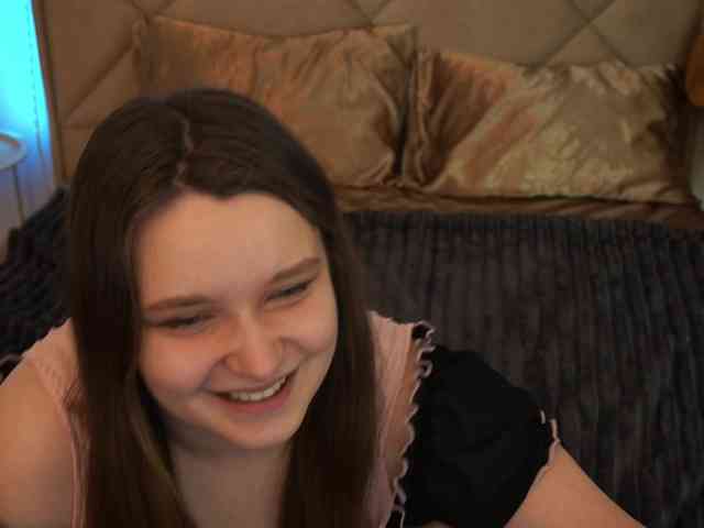 MagikPeachh webcam