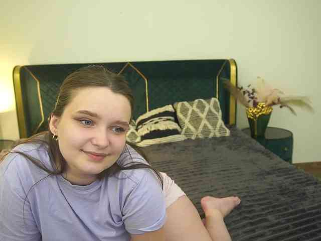 MagikPeachh webcam