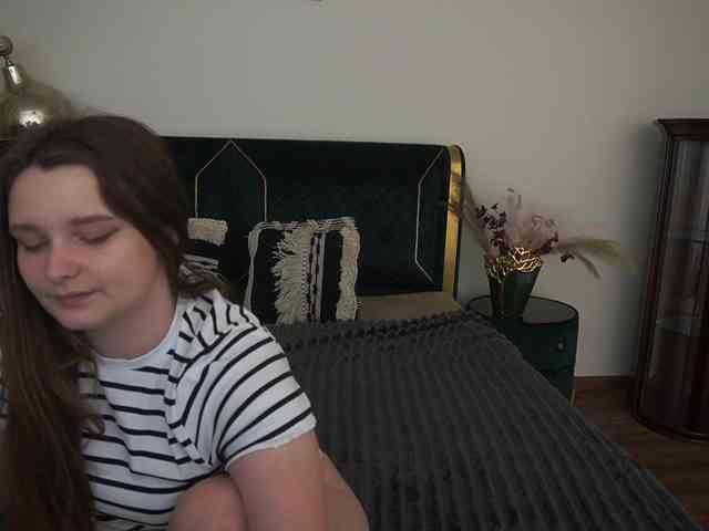 MagikPeachh webcam