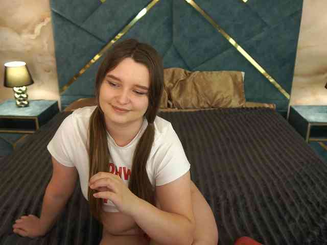 MagikPeachh webcam