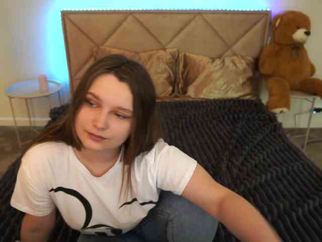 MagikPeachh webcam