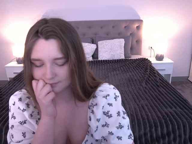 MagikPeachh webcam