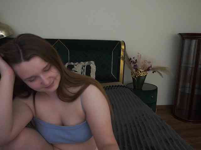 MagikPeachh webcam