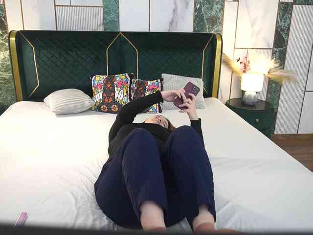 MagikPeachh webcam