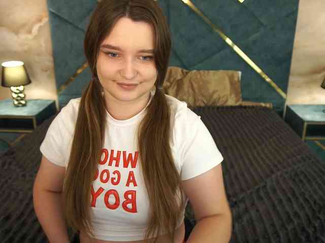 MagikPeachh webcam