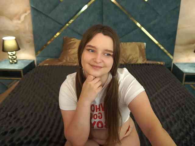 MagikPeachh webcam