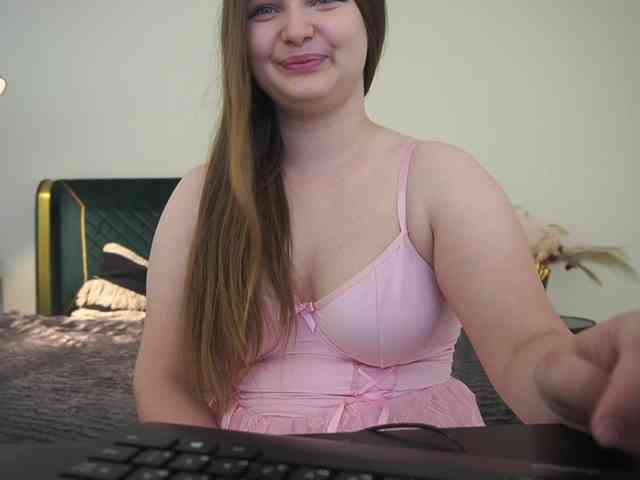 MagikPeachh webcam