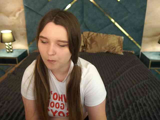 MagikPeachh webcam