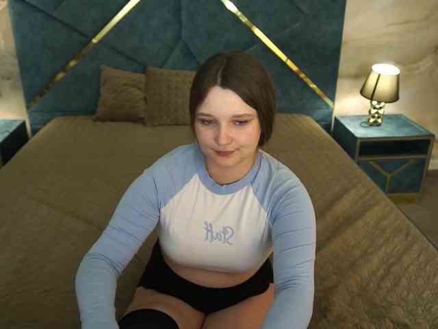 MagikPeachh webcam