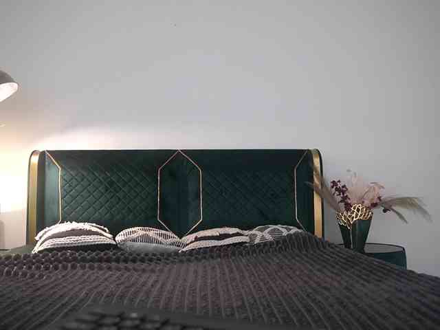 MagikPeachh webcam
