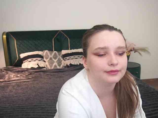 MagikPeachh webcam