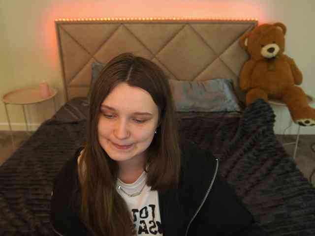 MagikPeachh webcam