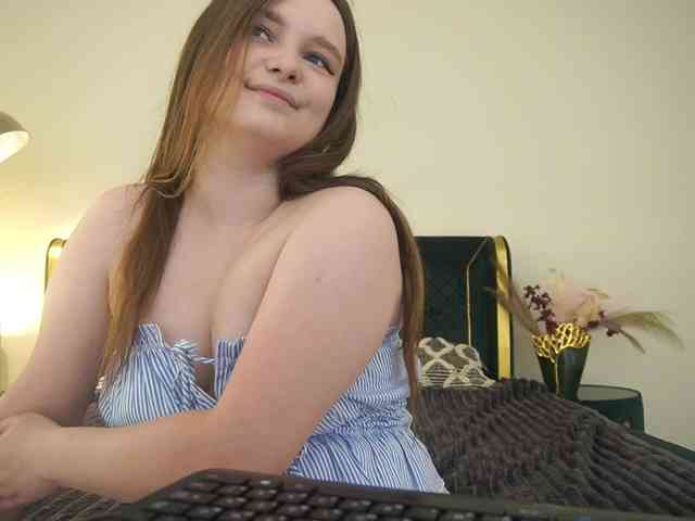MagikPeachh webcam