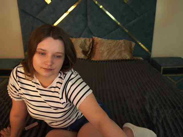 MagikPeachh webcam
